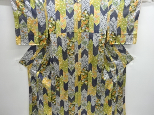 JAPANESE KIMONO / KOMON / CLASSICAL PATTERN 